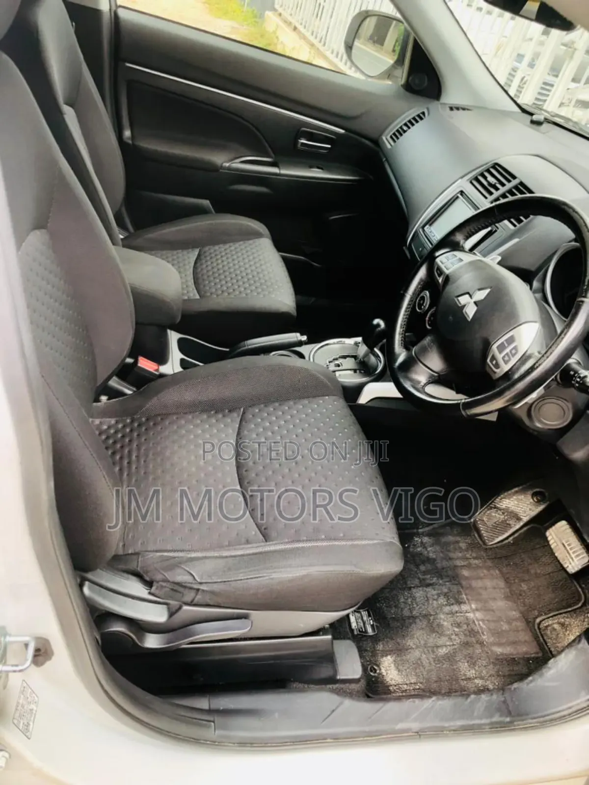 Mitsubishi RVR 2010 White