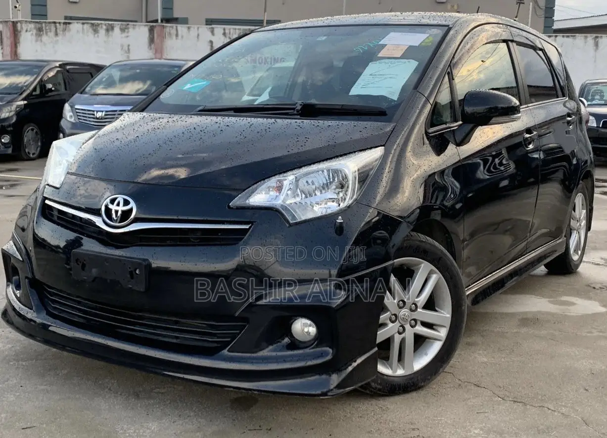 Toyota Ractis 1.5 FWD 2011 Black