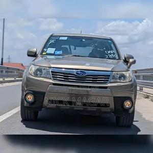Subaru Forester 2010 Gold