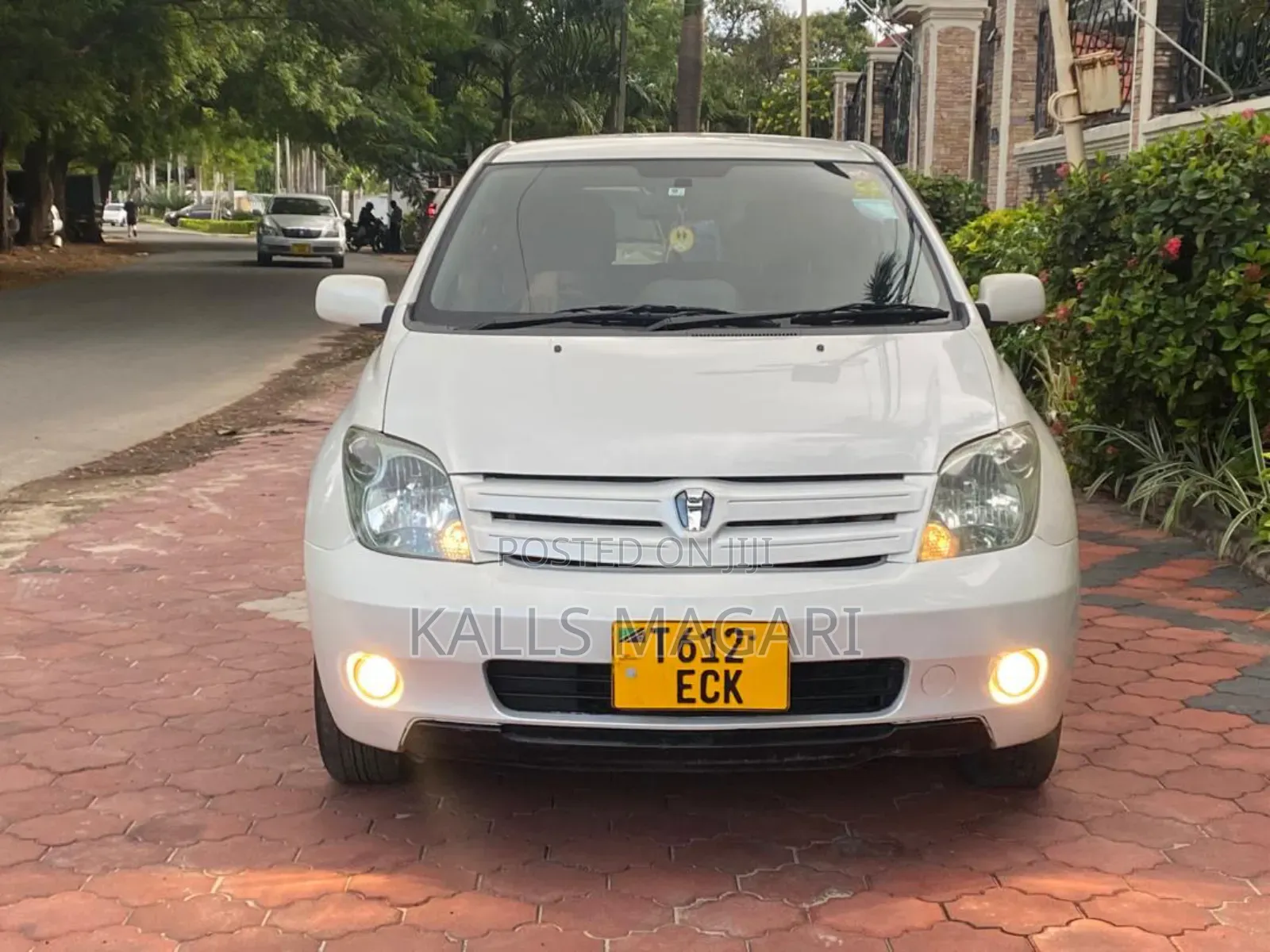 Toyota IST 2004 White