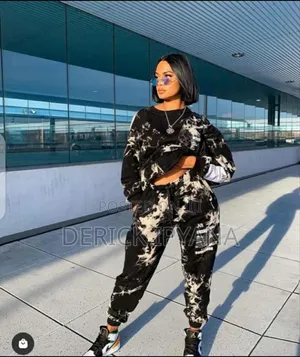 Photo - Tracksuit Good Quality