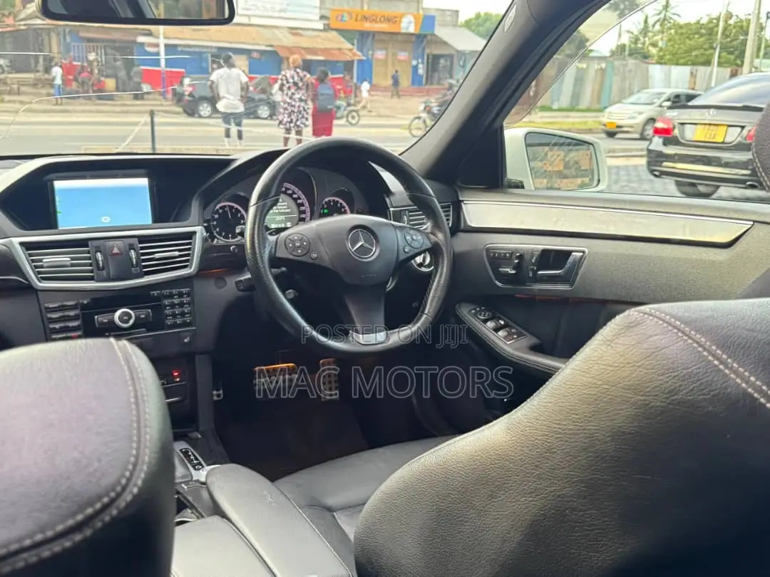 Mercedes-Benz E250 2012 Pearl