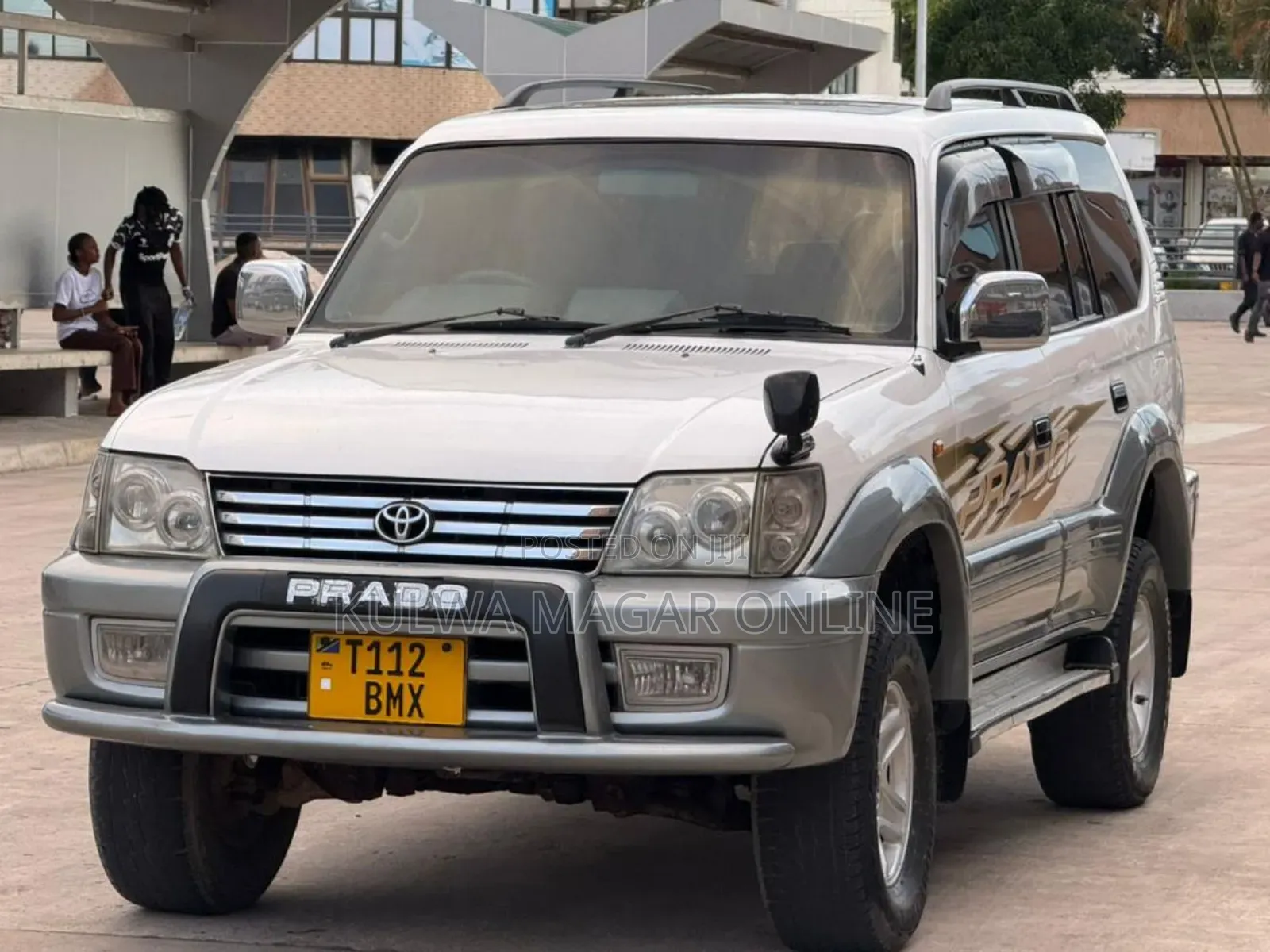 Toyota Land Cruiser 1998 Silver