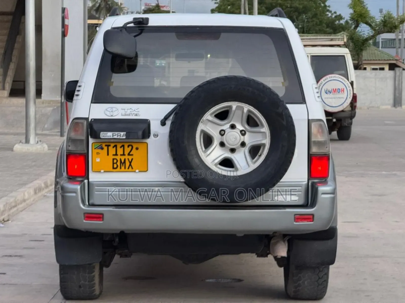 Toyota Land Cruiser 1998 Silver