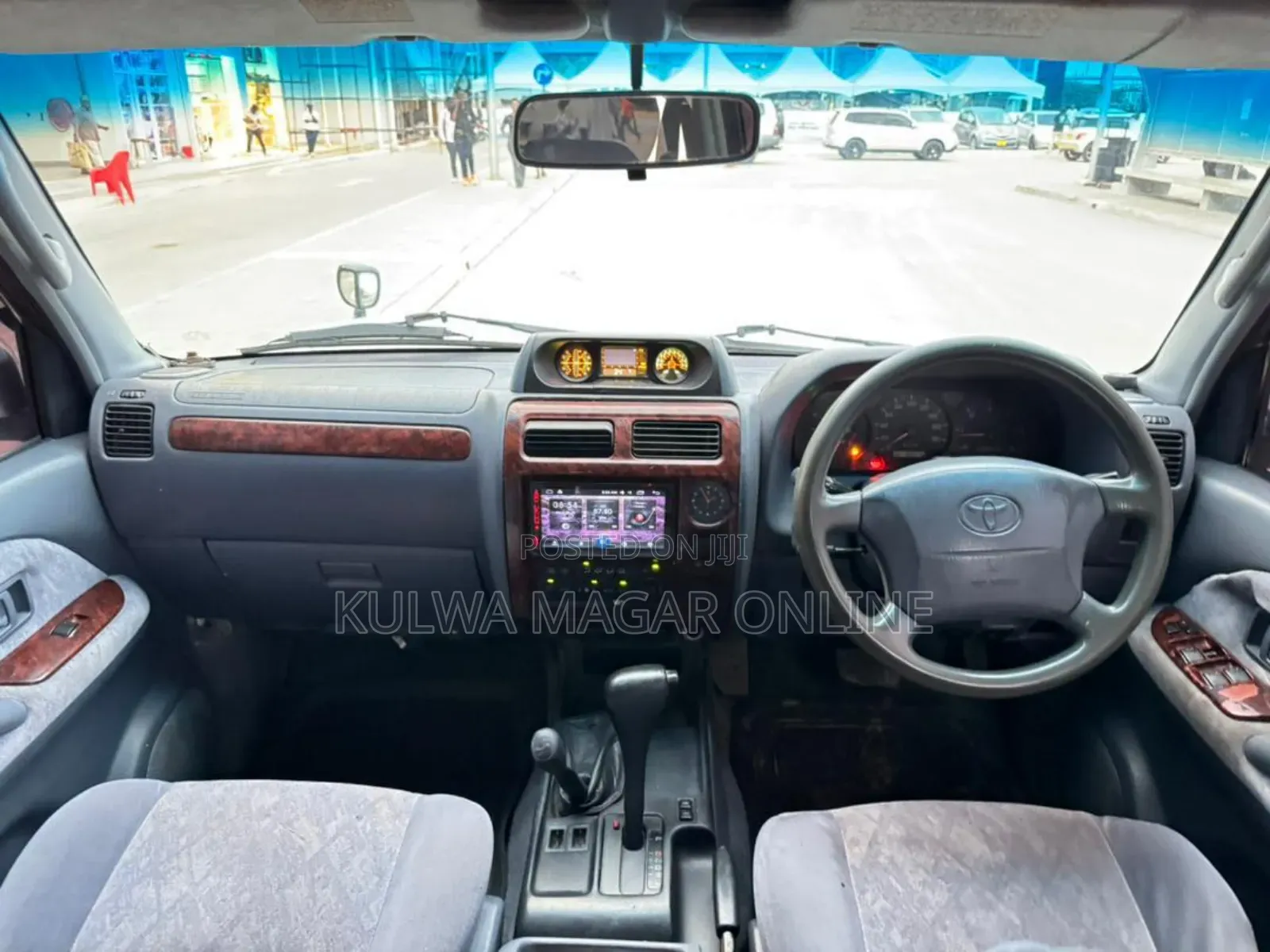Toyota Land Cruiser 1998 Silver
