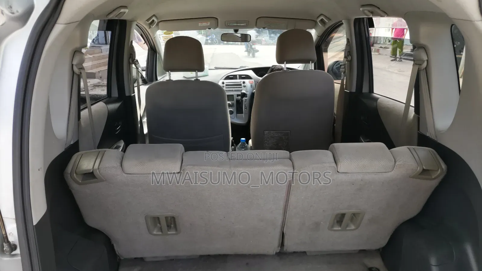 Toyota Ractis 2006 Silver