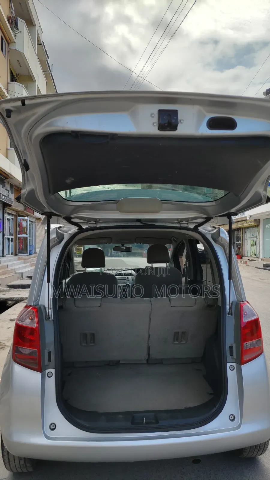 Toyota Ractis 2006 Silver