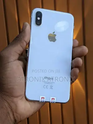 Apple iPhone X 64 GB White
