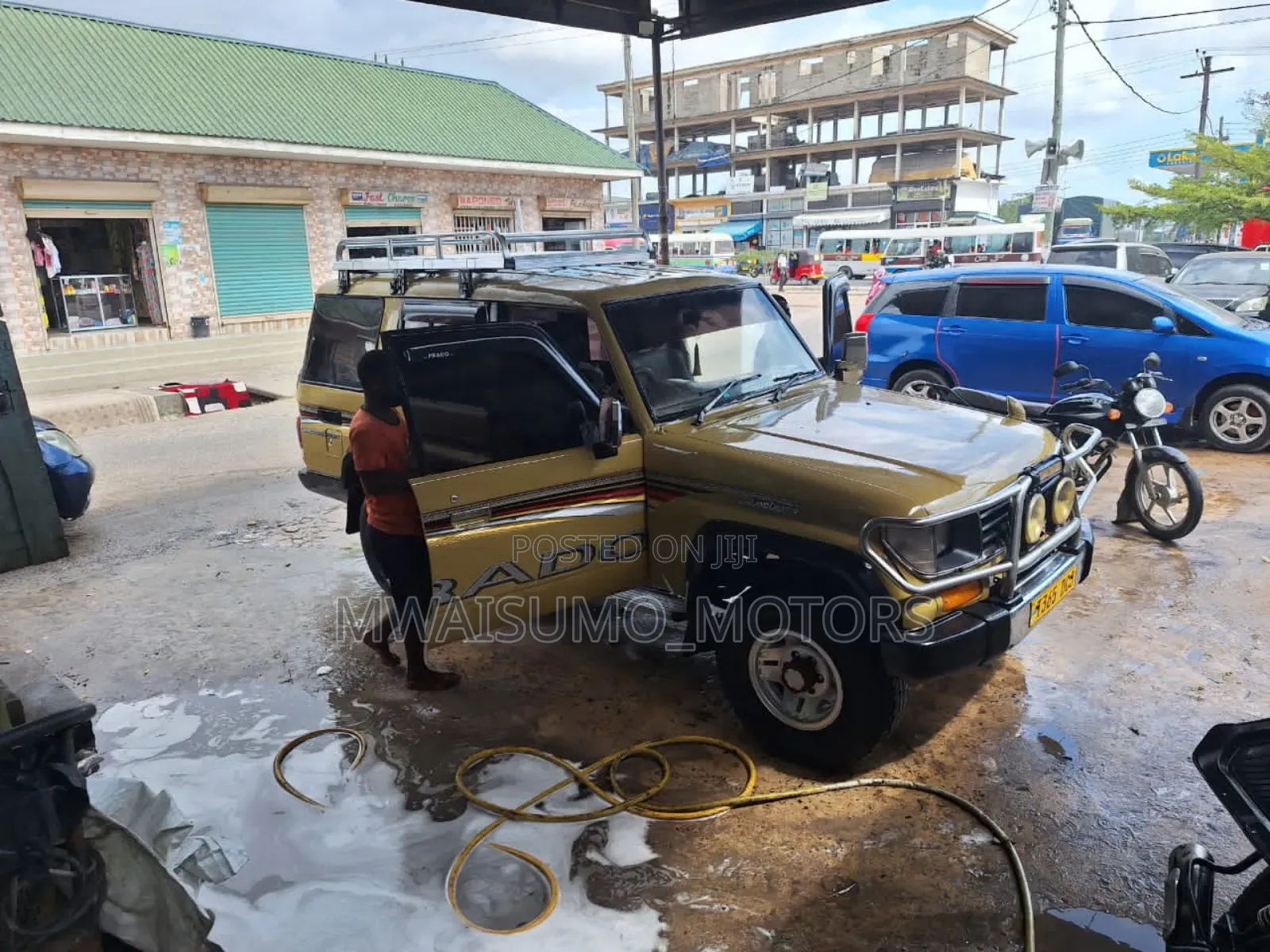 Toyota Land Cruiser Prado 1998 Gold