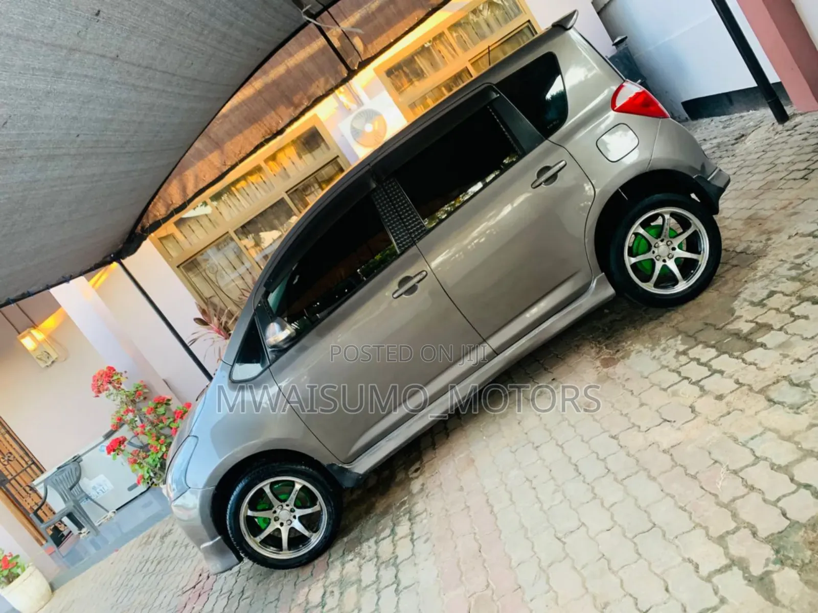 Toyota Ractis 2005 Gray