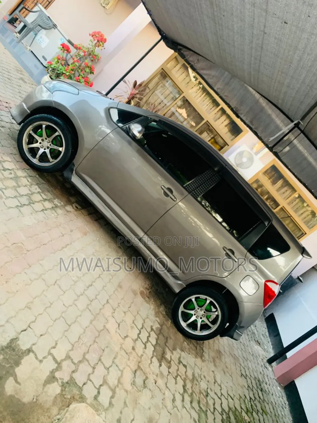 Toyota Ractis 2005 Gray