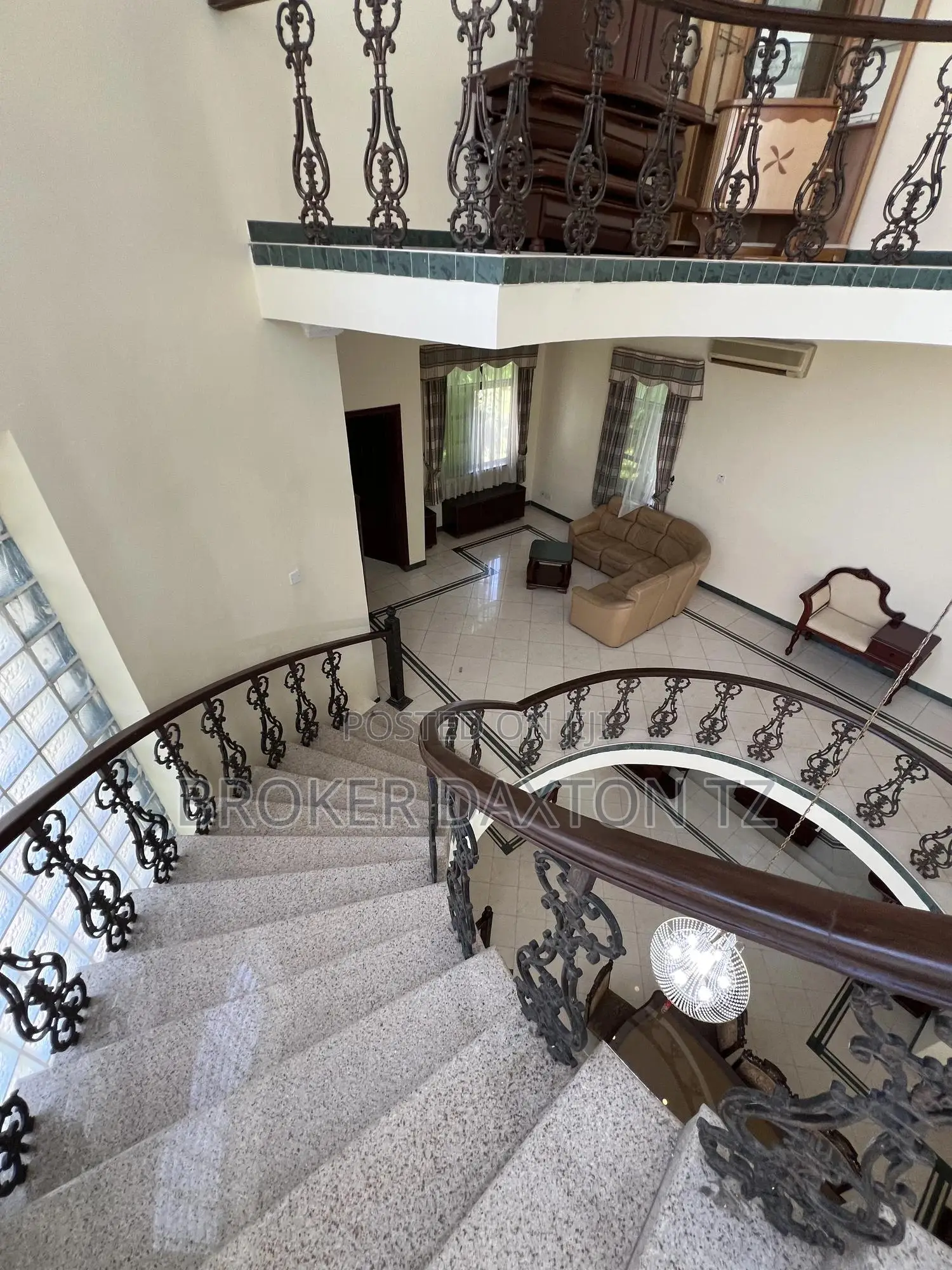 Furnished 4bdrm Villa in Oyster Bay for rent