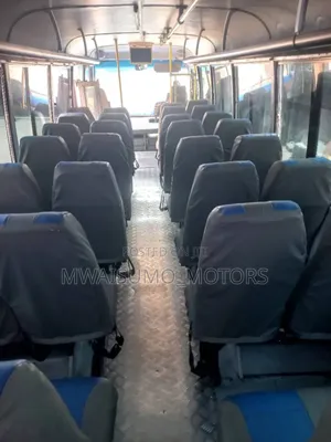 Tata Starbus Ultra Skool 1997 White