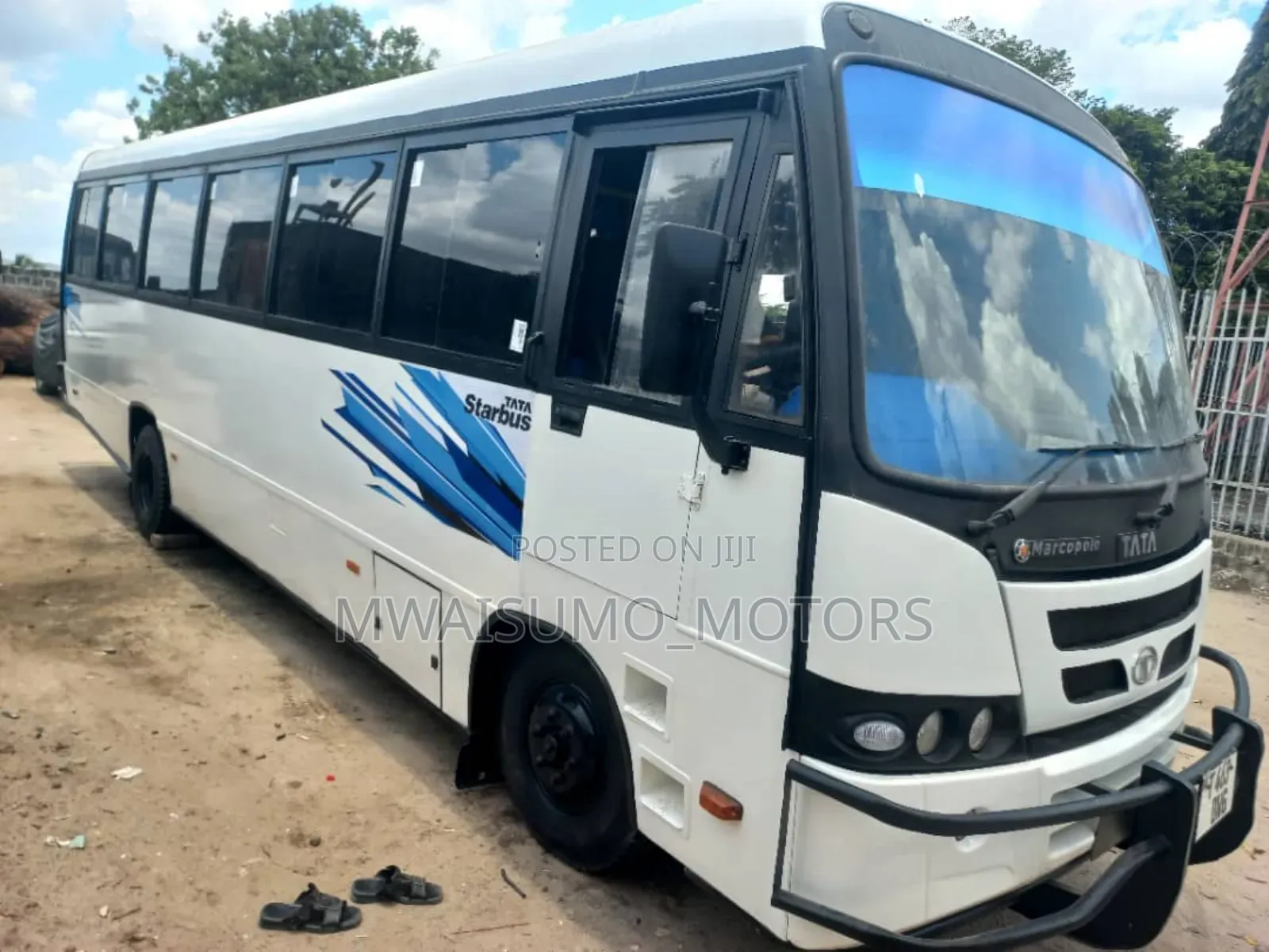 Tata Starbus Ultra Skool 1997 White