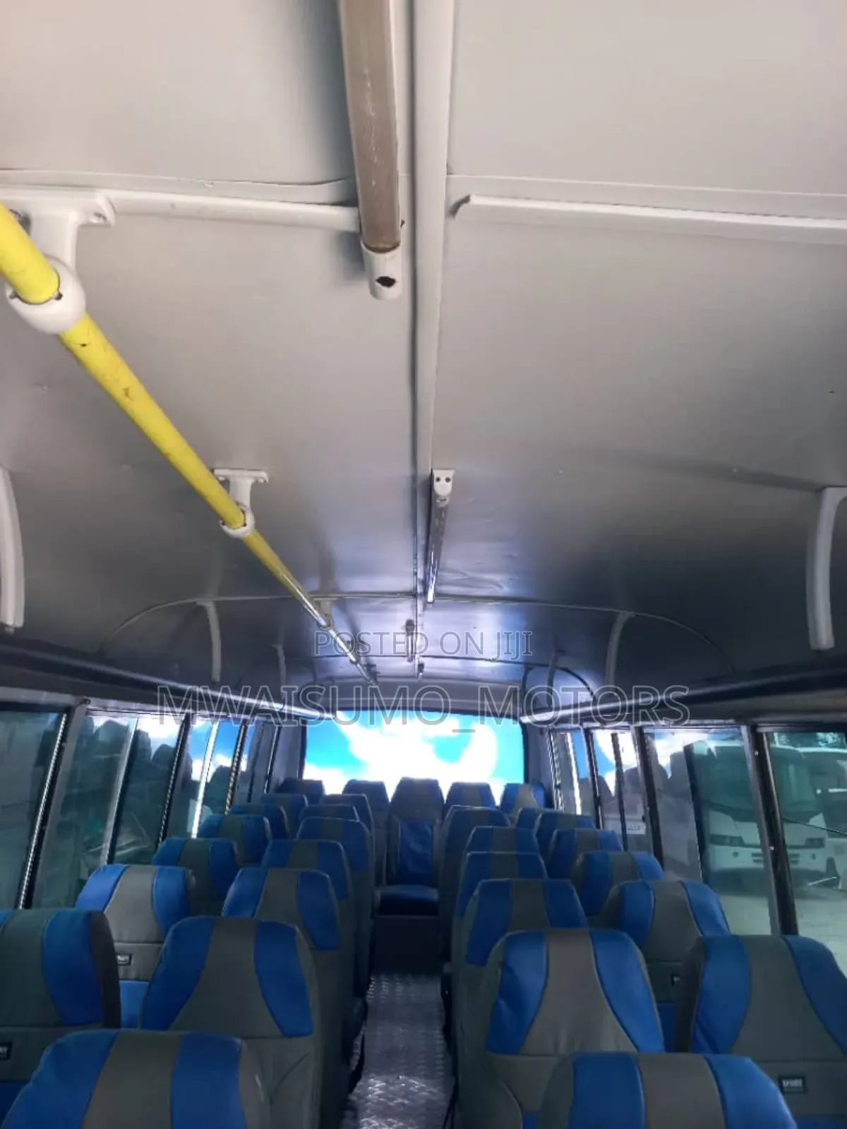 Tata Starbus Ultra Skool 1997 White