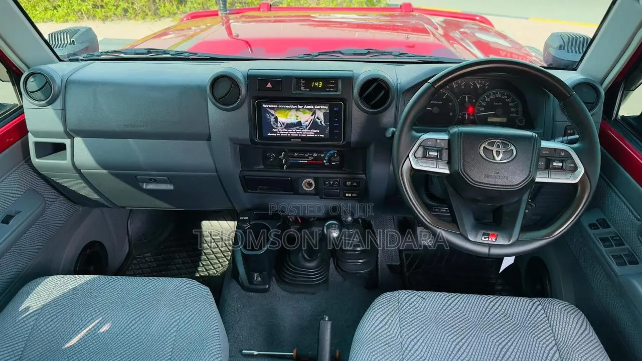 Toyota Land Cruiser 2013 Red