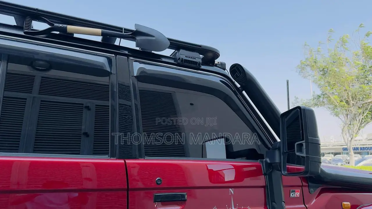 Toyota Land Cruiser 2013 Red