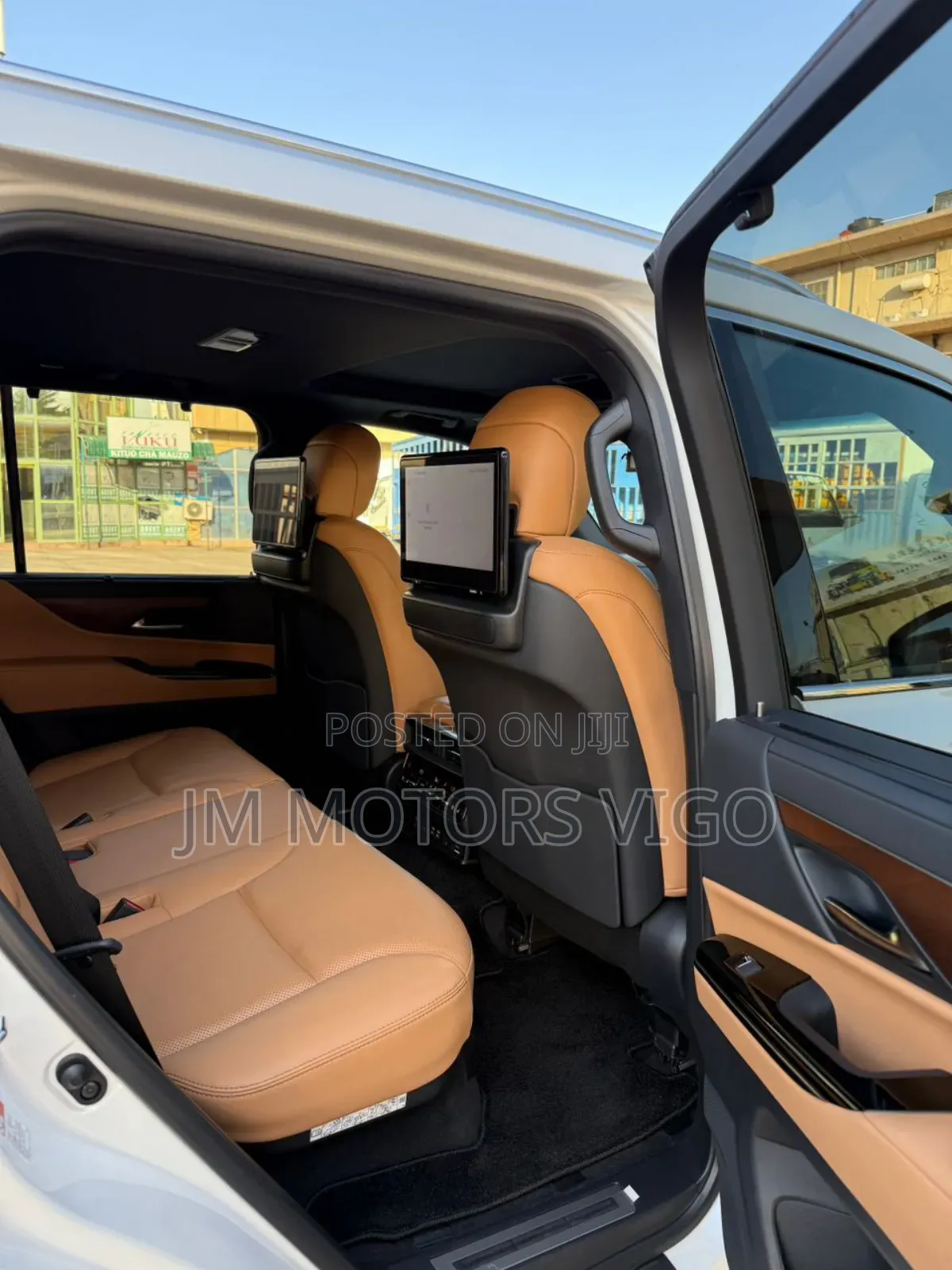 New Lexus LX 2023 White