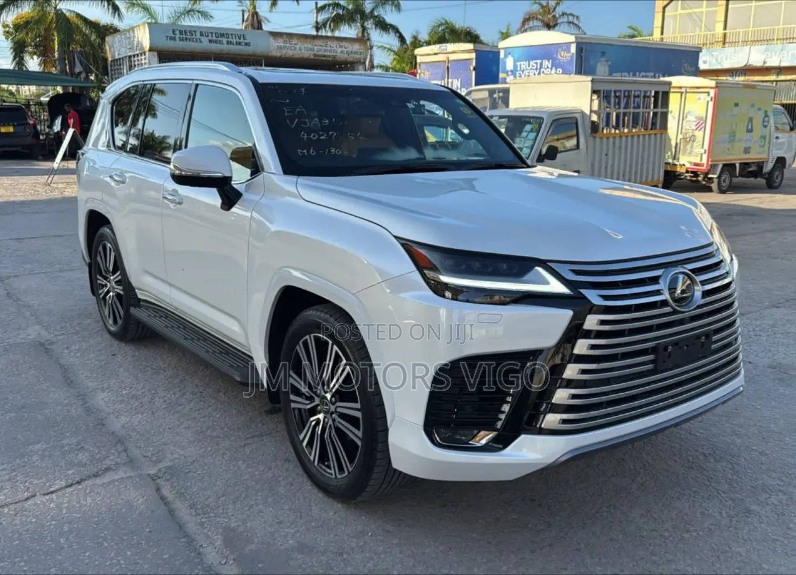New Lexus LX 2023 White
