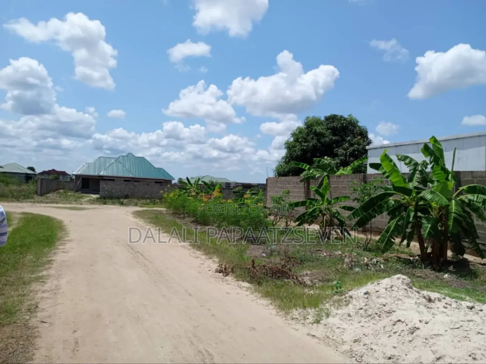 3bdrm House in Dalalipapaatzseven, Bunju for sale