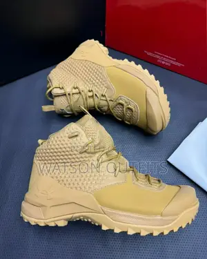 New American Shoes/Sneakers