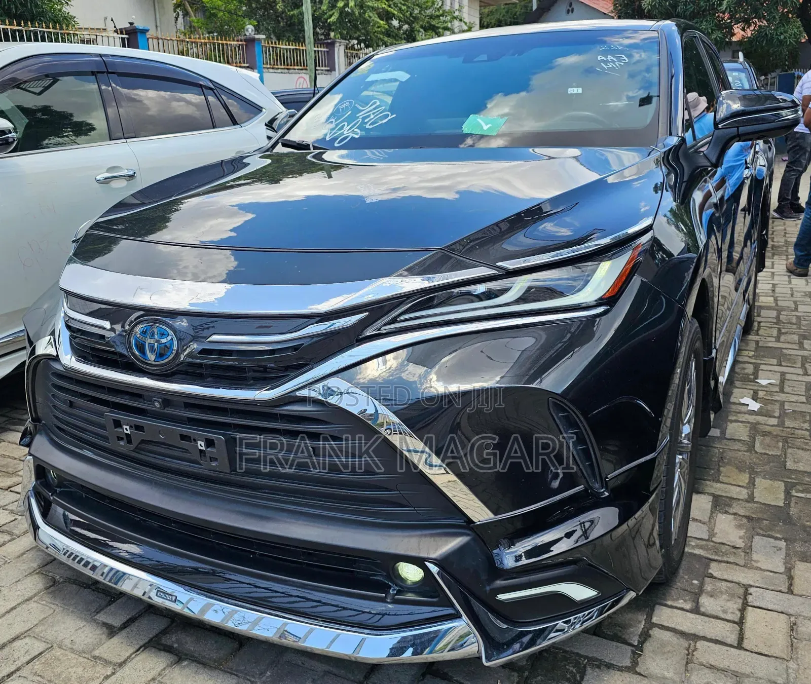 Toyota Harrier 2.5 Hybrid 2021 Black