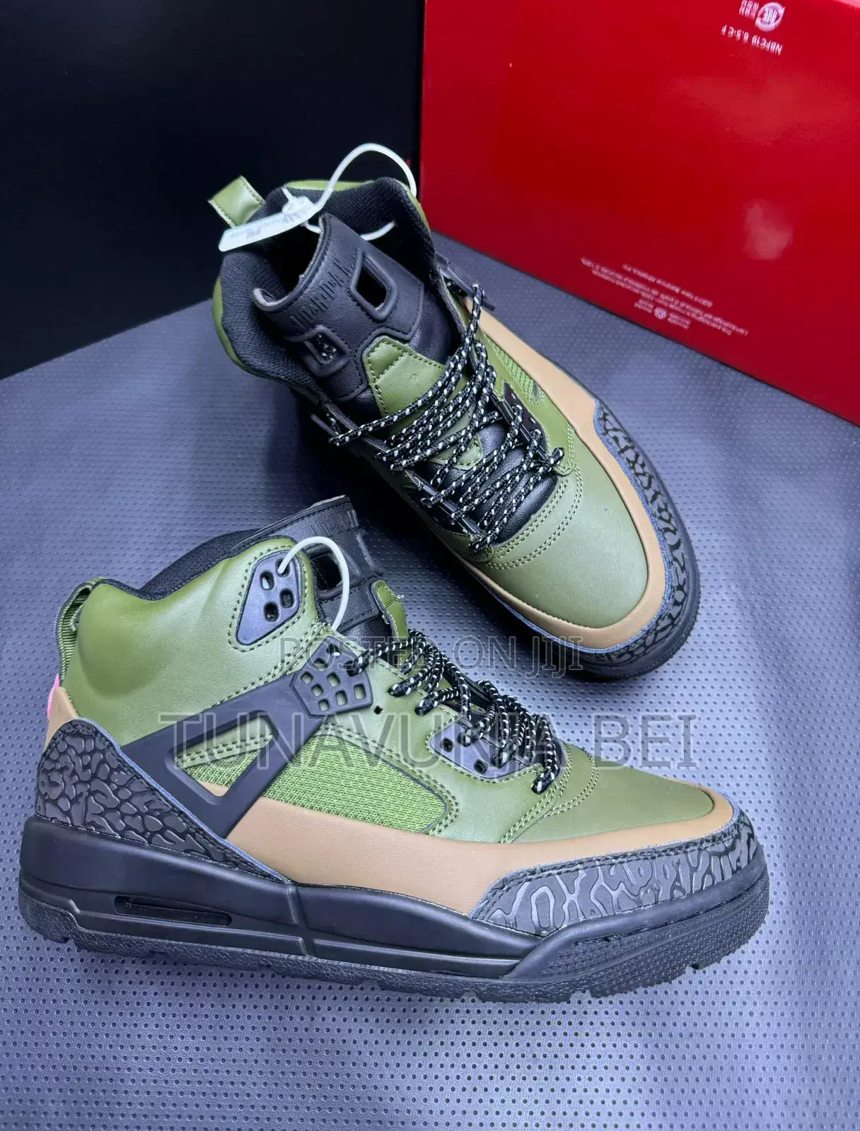 Jorda Sneakers