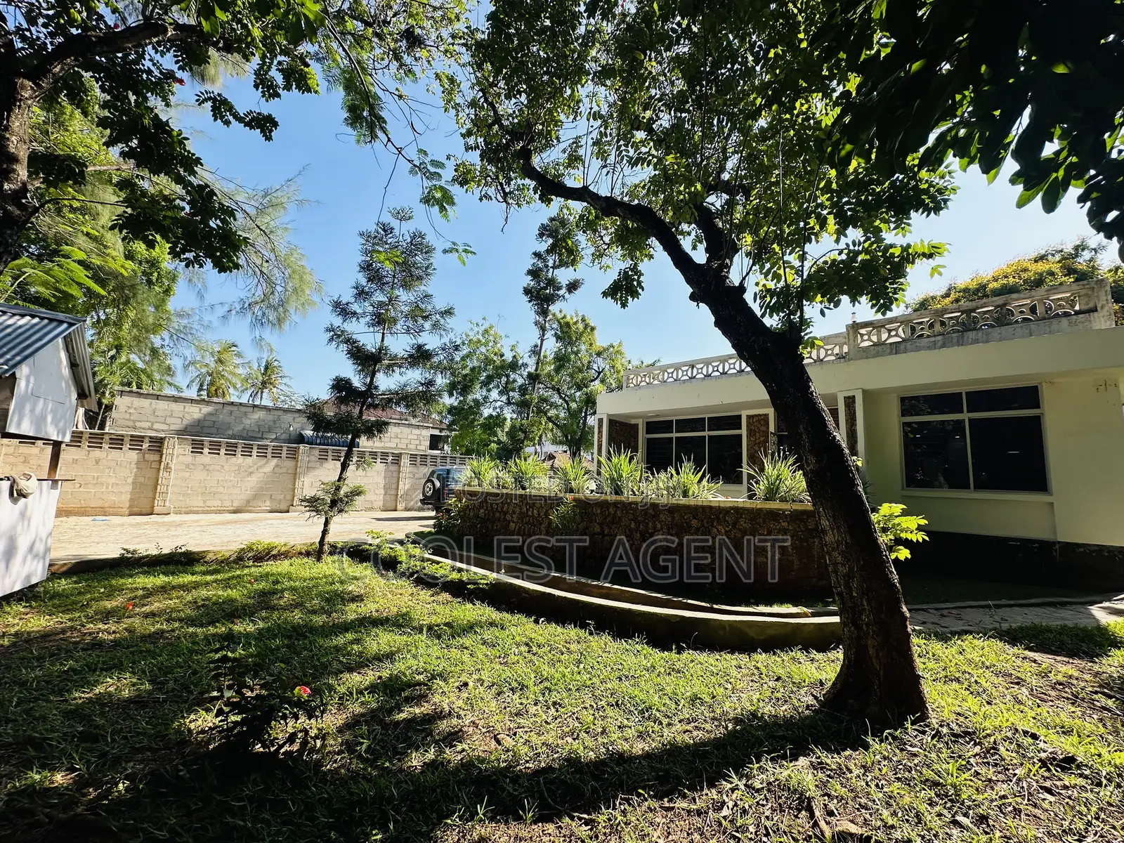 5bdrm Bungalow in Masaki, Kinondoni for rent