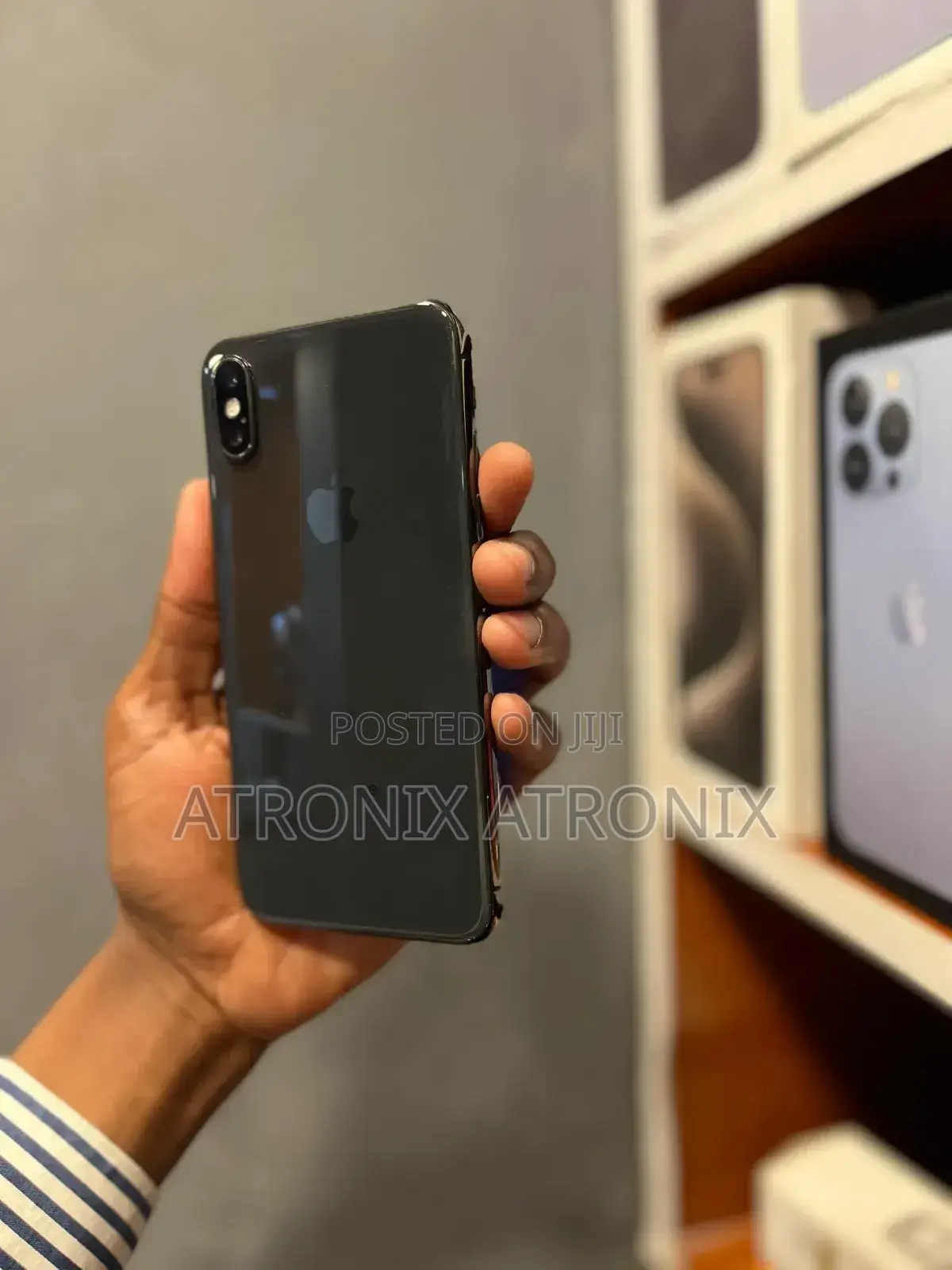 Apple iPhone X 64 GB Black