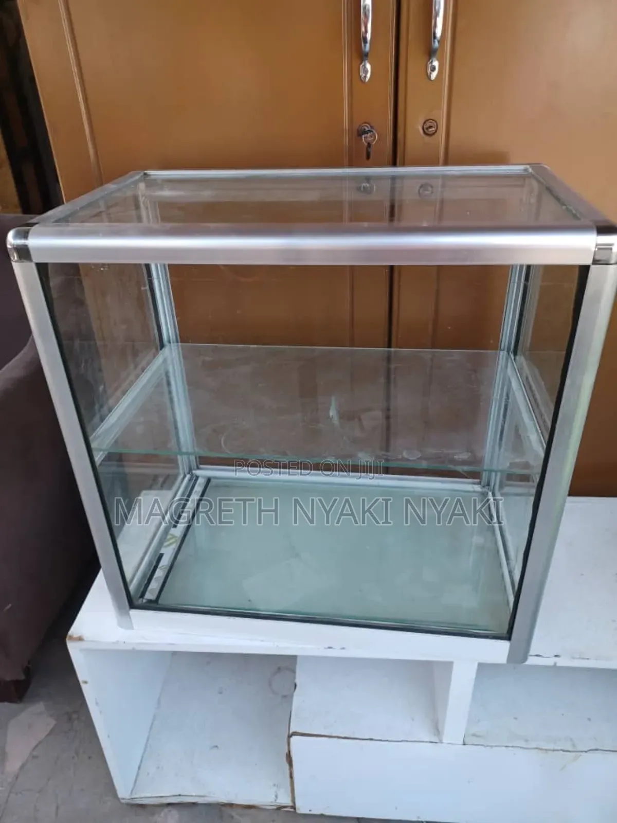 Kabati La Aluminum