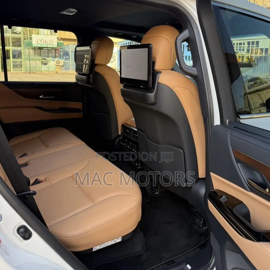 New Lexus LX 2023 White