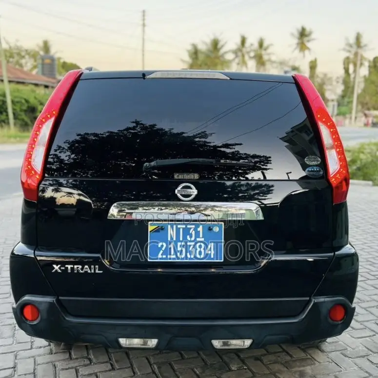 Nissan X-Trail 2011 Black