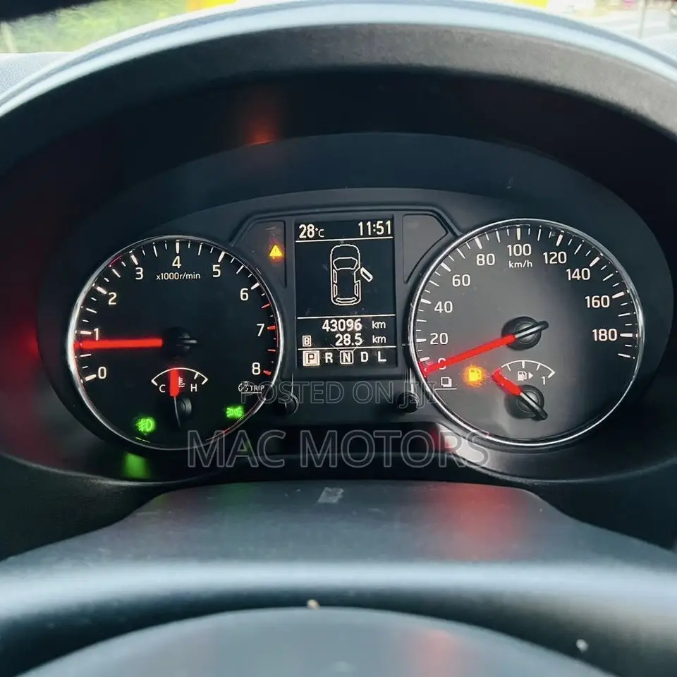 Nissan X-Trail 2011 Black