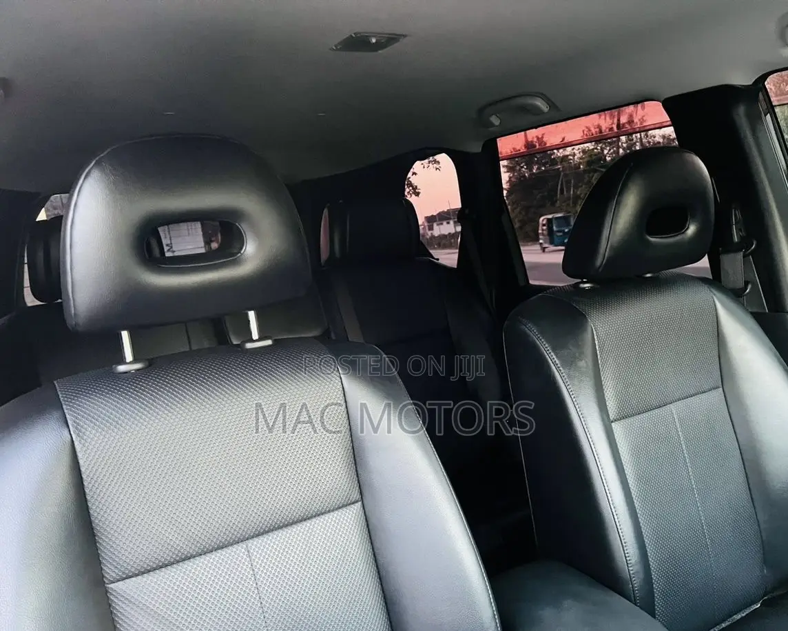 Nissan X-Trail 2011 Black
