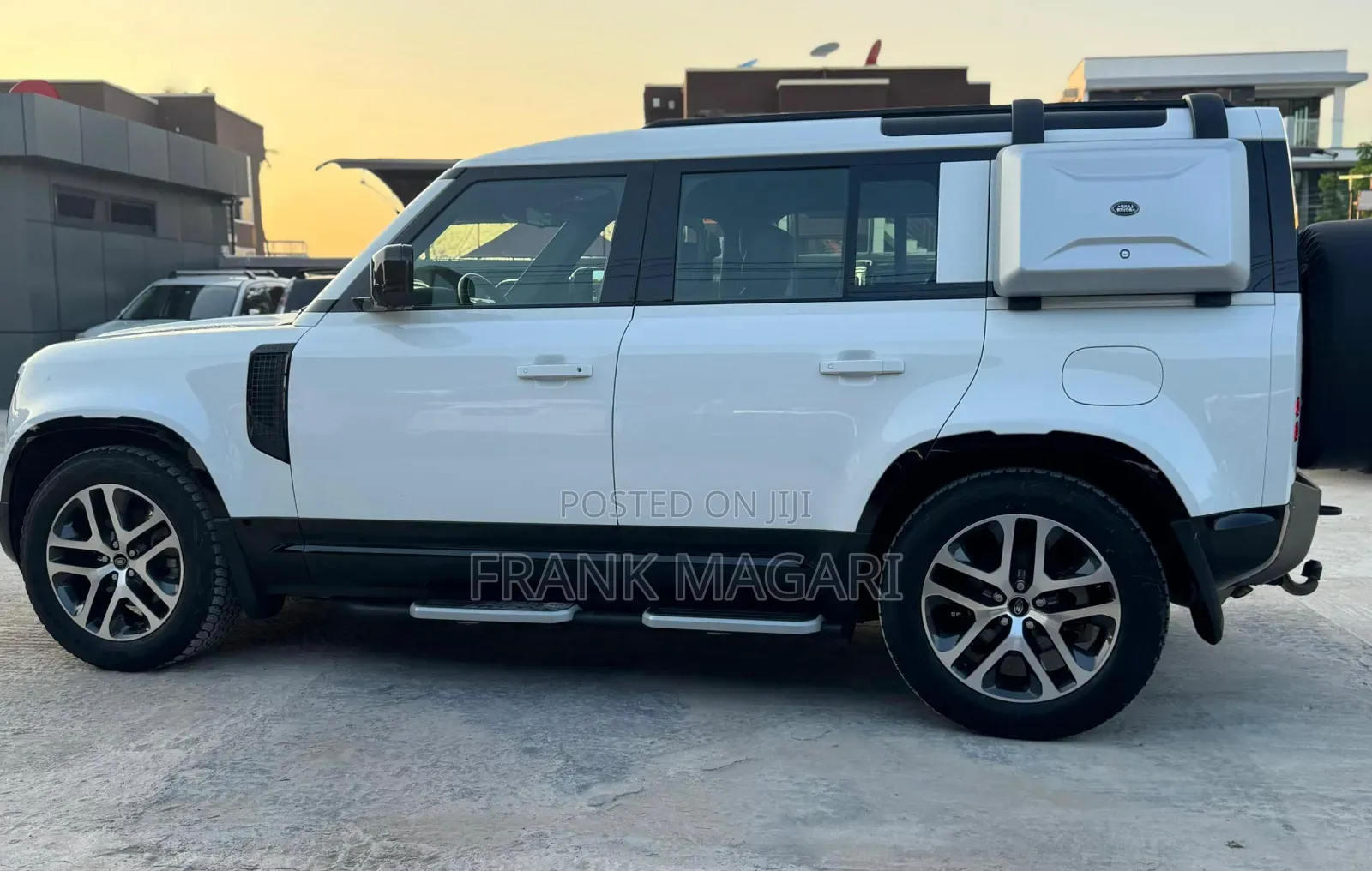 Land Rover Defender 2022 White