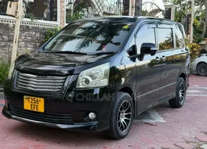 Toyota Noah 2009 Black