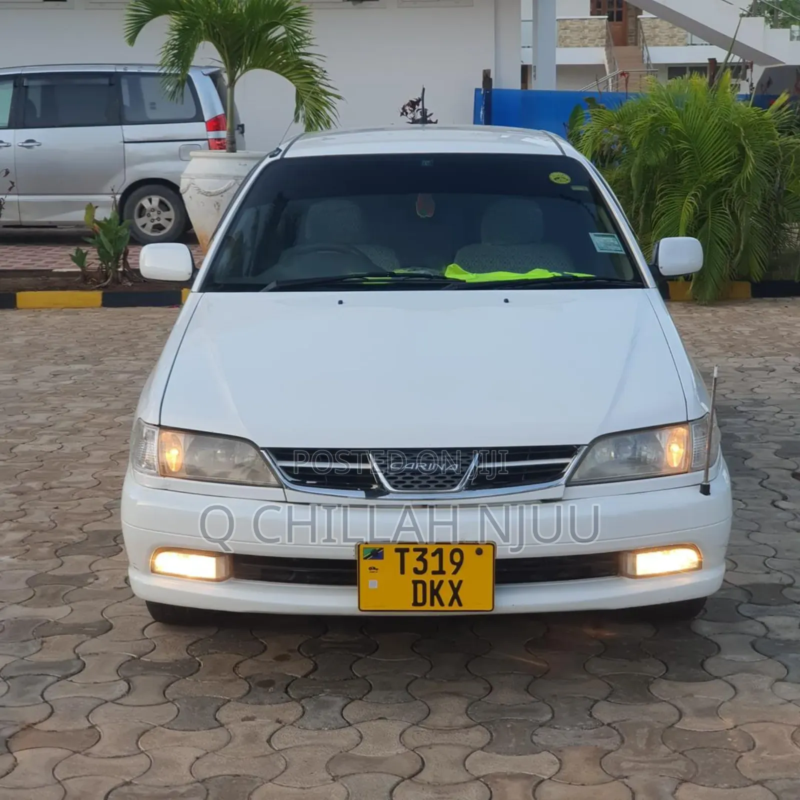 Toyota Carina 2000 White