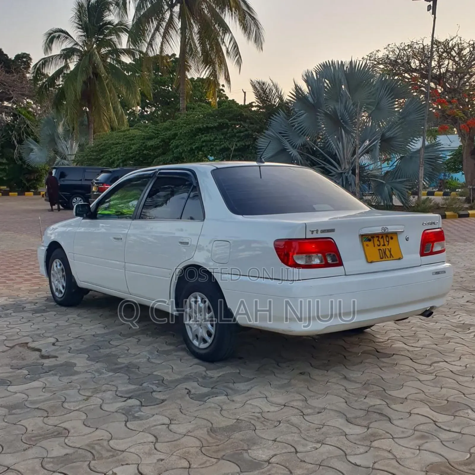 Toyota Carina 2000 White