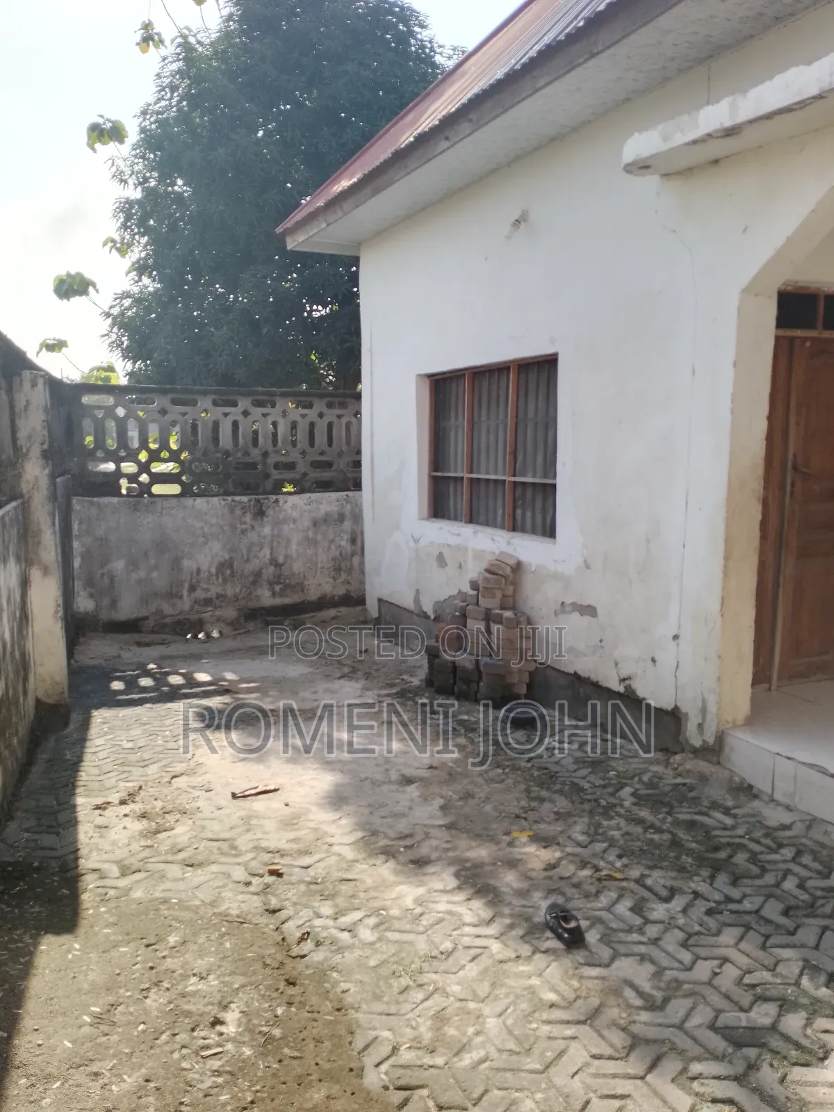 7bdrm House in Tanzania Daresalaam, Ilala for sale