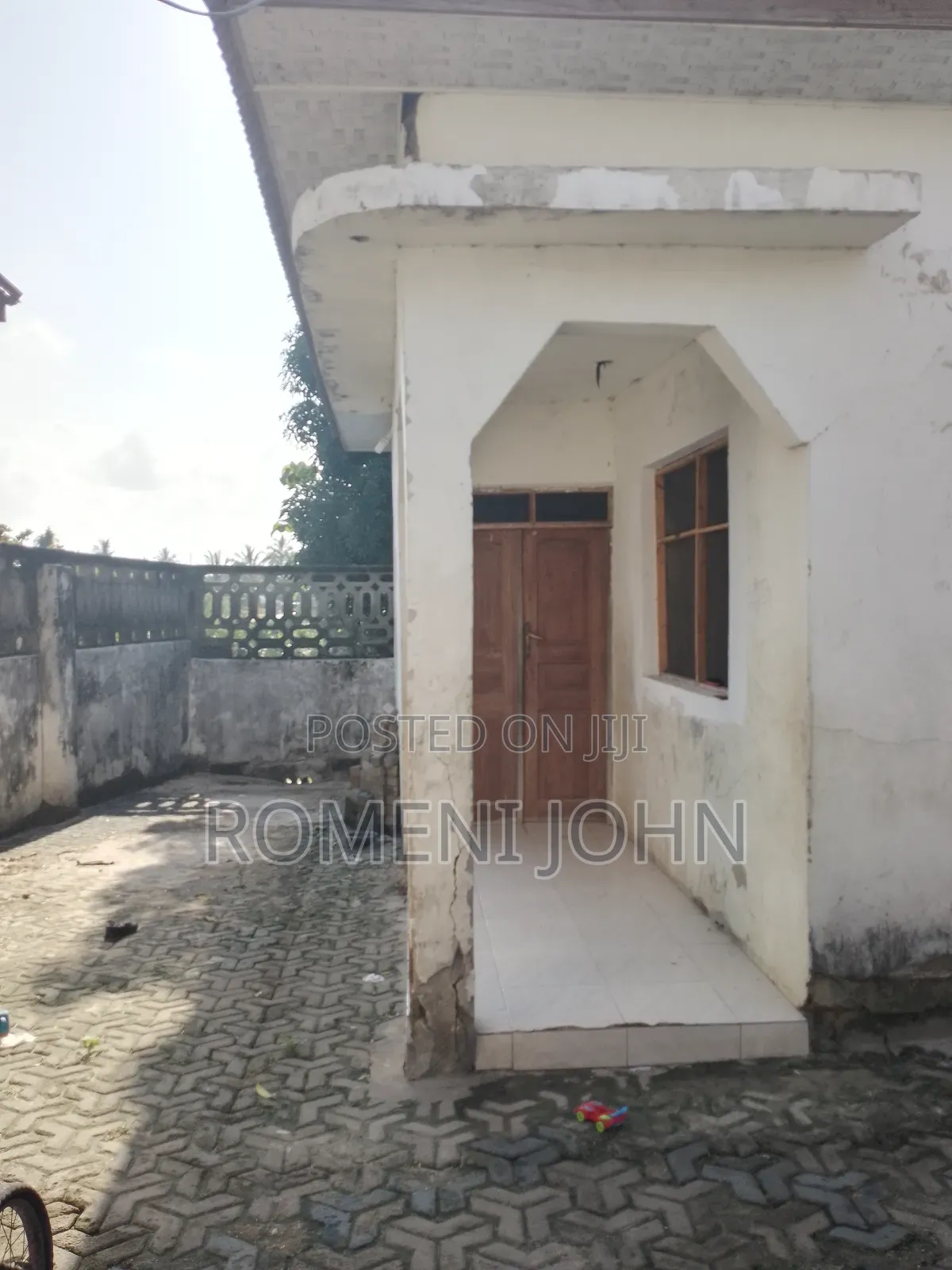 7bdrm House in Tanzania Daresalaam, Ilala for sale
