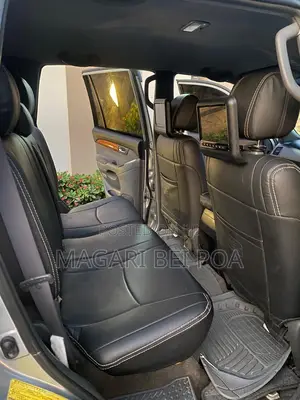 Toyota Land Cruiser Prado 2005 Silver