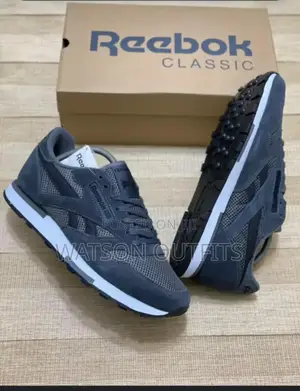 Reebok Sneakers/Shoes With Leather
