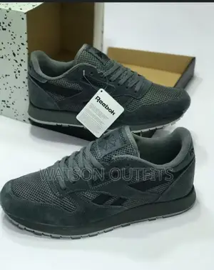 Reebok Sneakers/Shoes With Leather