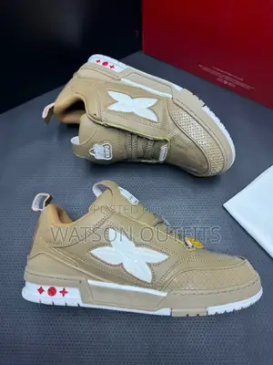 Louis Vuitton(Lv) Sneakers/Shoes
