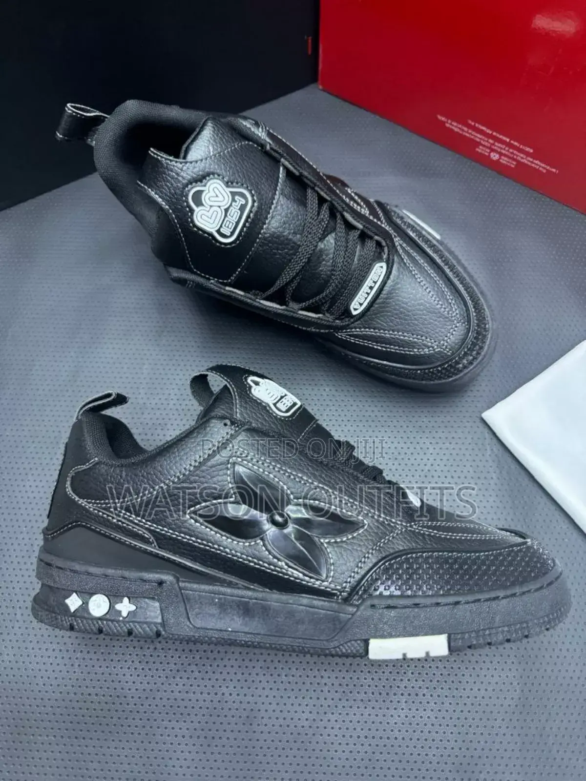 Louis Vuitton(Lv) Sneakers/Shoes