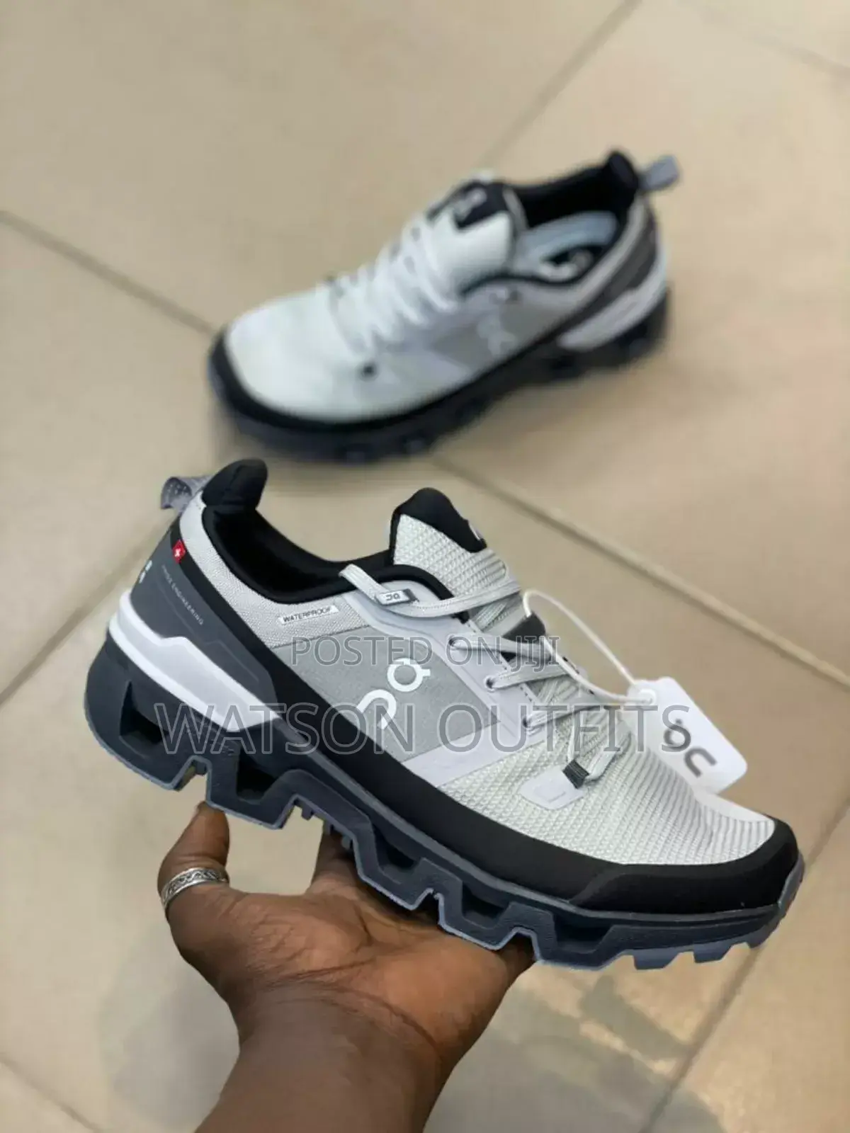 Qc Sneakers/Shoes