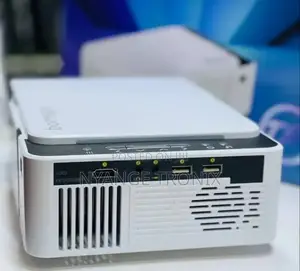 Smart Projector T5 Brand New