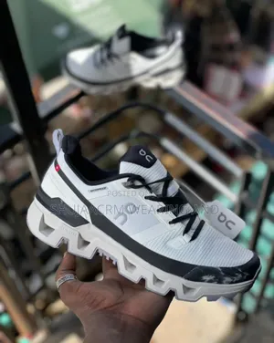Best Quality Men's Shoes/Footwears