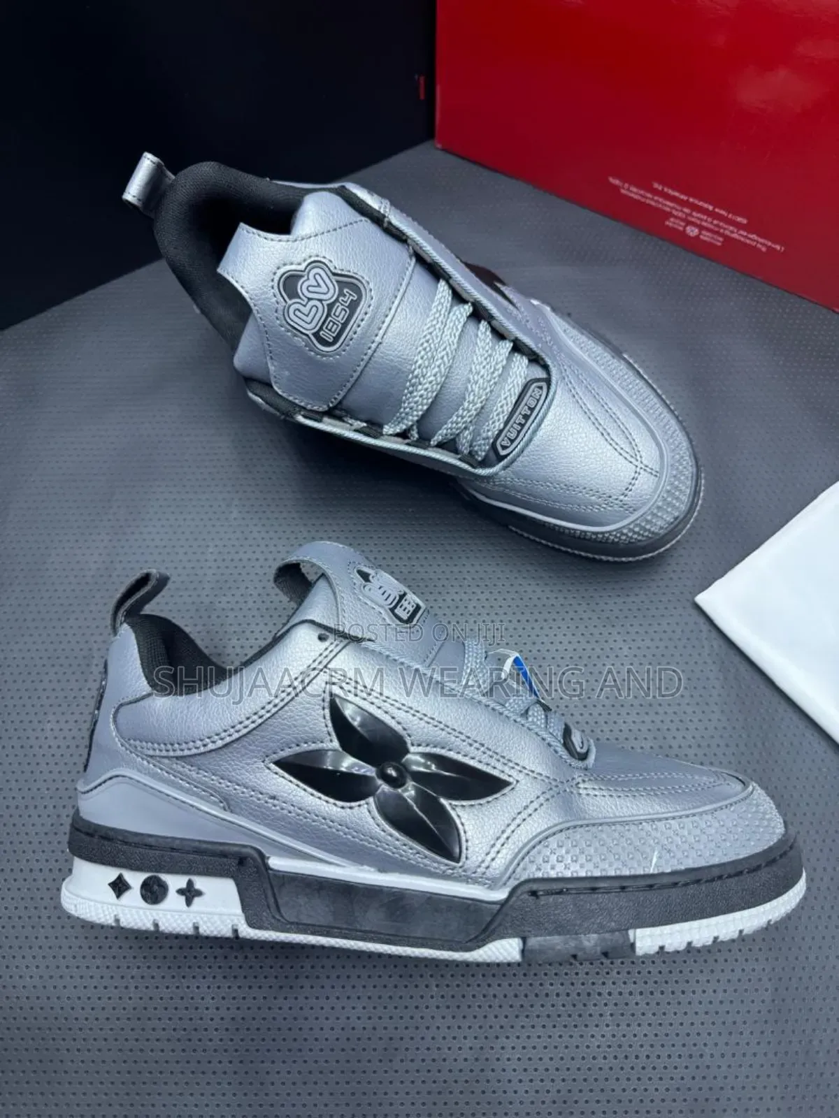 Louis Vuitton(Lv) Sneakers/Shoes