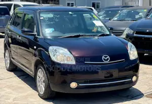 Photo - Mazda Verisa 2006 Purple